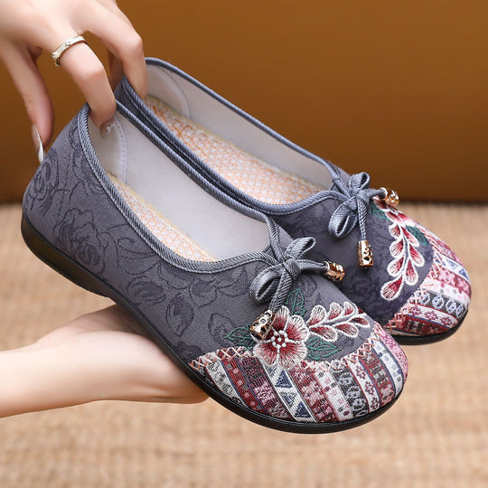 Damen Elegante und kunsthandwerkliche Ballerinas mit floralem Stickdesign EB