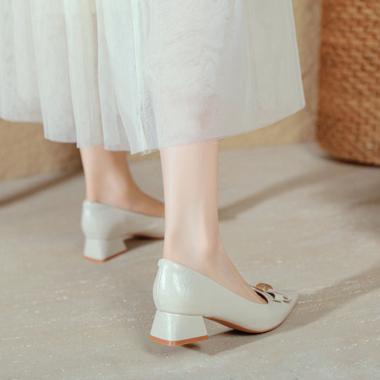 Damen elegante Ballerinas mit modischer Schleifenapplikation und komfortablem Blockabsatz EB