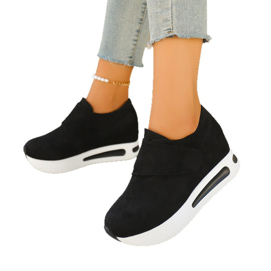 Damen Bequeme Plateau-Sneaker mit rutschfester Sohle und atmungsaktivem Obermaterial EB