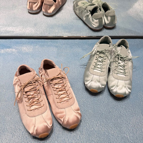 Damen sportive Modellschuhe im eleganten Satin-Look EB