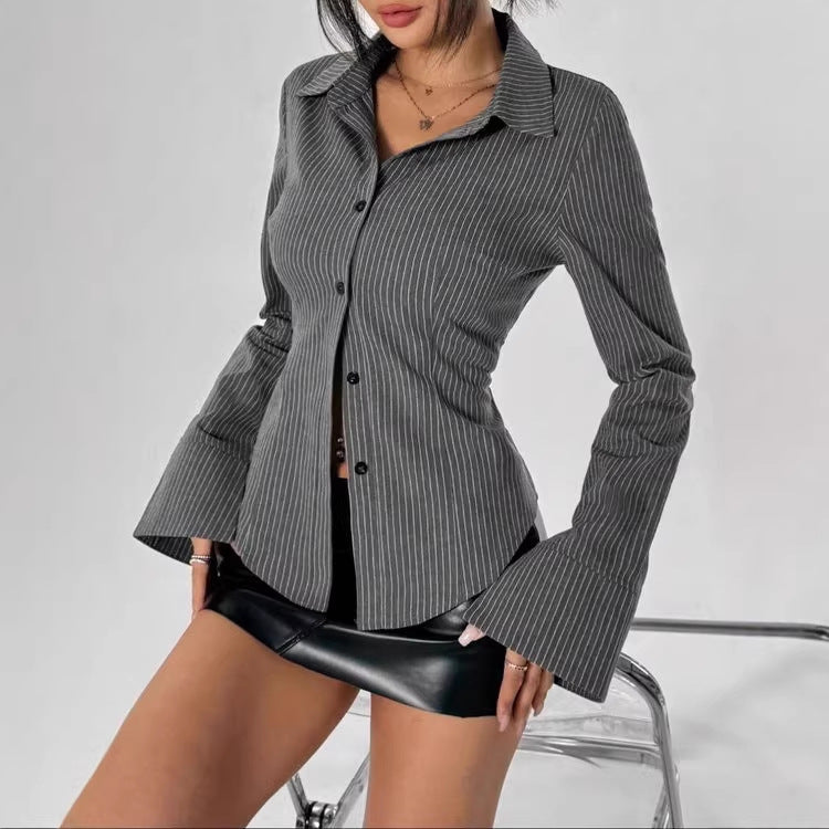 Damen Taillierte Nadelstreifen-Bluse mit ausgestellten Manschetten EB