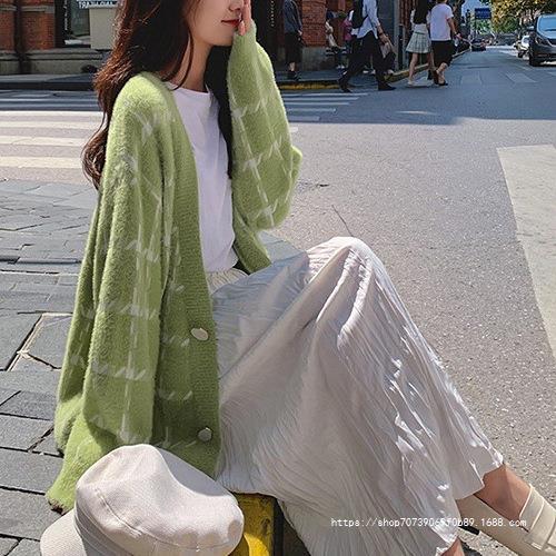 Damen Kuscheliger Oversized-Strickcardigan mit Karomuster EB