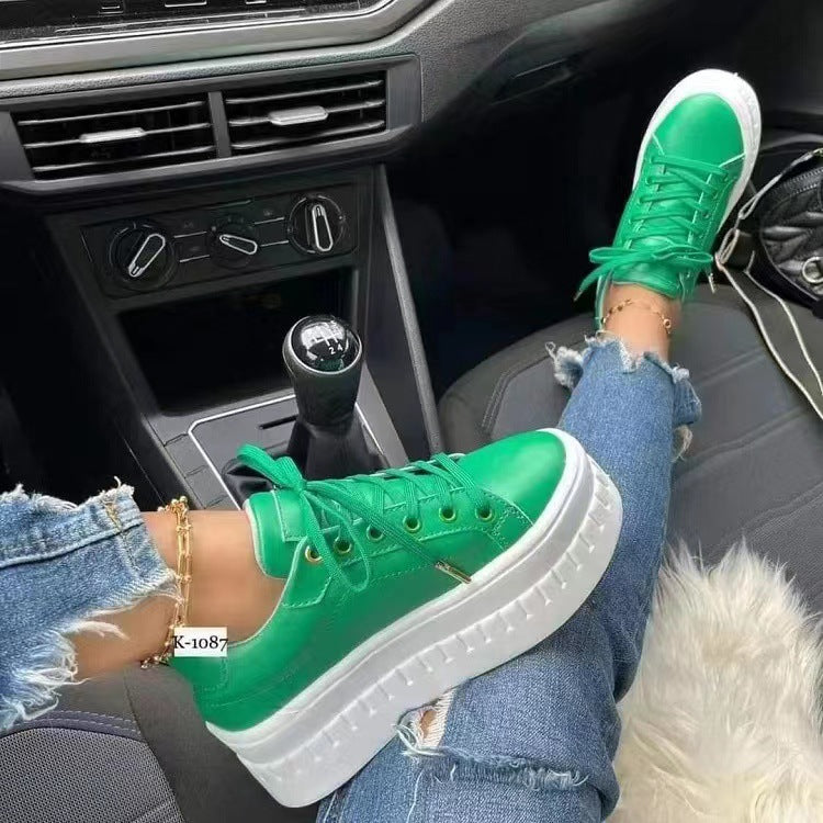 Damen modische Plateausneaker mit detailreicher Schnürung und komfortabler Sohle EB