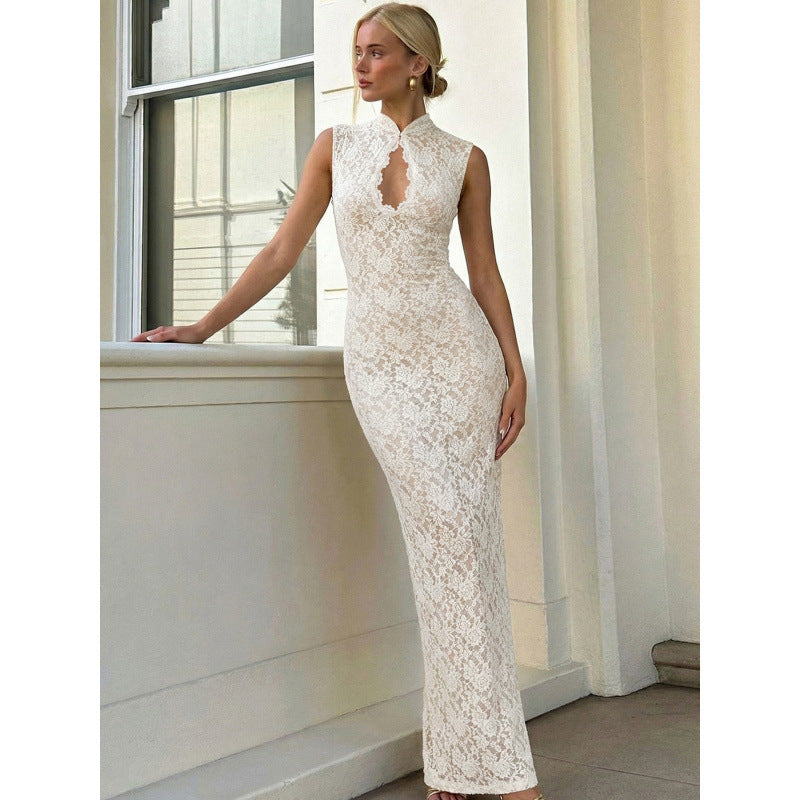 Damen Spitzenkleid mit hohem Kragen und figurbetonter Silhouette EB