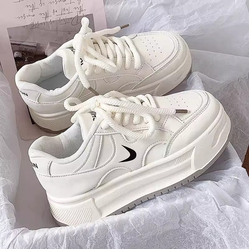 Damen Trendige Plateau Sneakers mit komfortabler Dämpfung EB