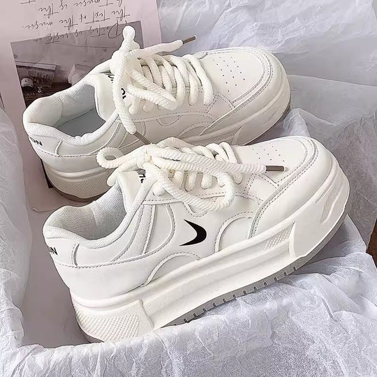 Damen Trendige Plateau Sneakers mit komfortabler Dämpfung EB