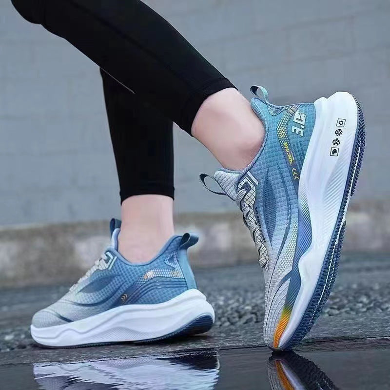 Unisex leichte Street-Running Sneaker mit geformter Energierückführungssohle und atmungsaktivem Netzoberteil EB