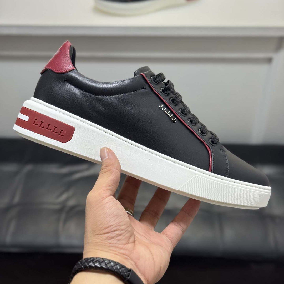 Damen Lifestyle Sneakers mit modischem Detail und gepolsterter Sohle EB