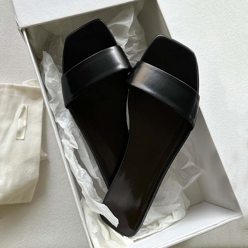 Damen Elegante Slipper mit breitem Riemendesign EB
