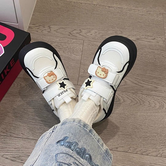 Damen Verspielte Sneaker mit dekorativen Details und Klettverschluss EB