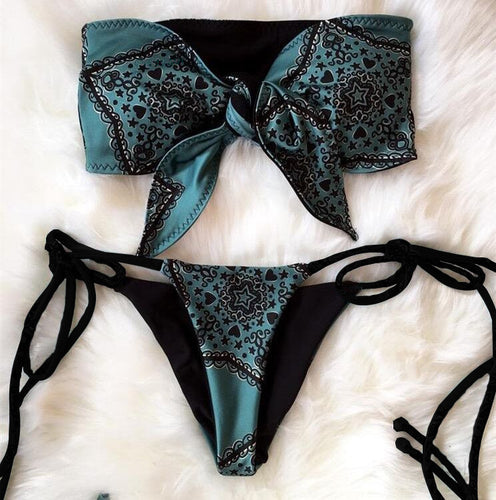 Damen Bandeau-Bikini mit verspieltem Knotendesign EB