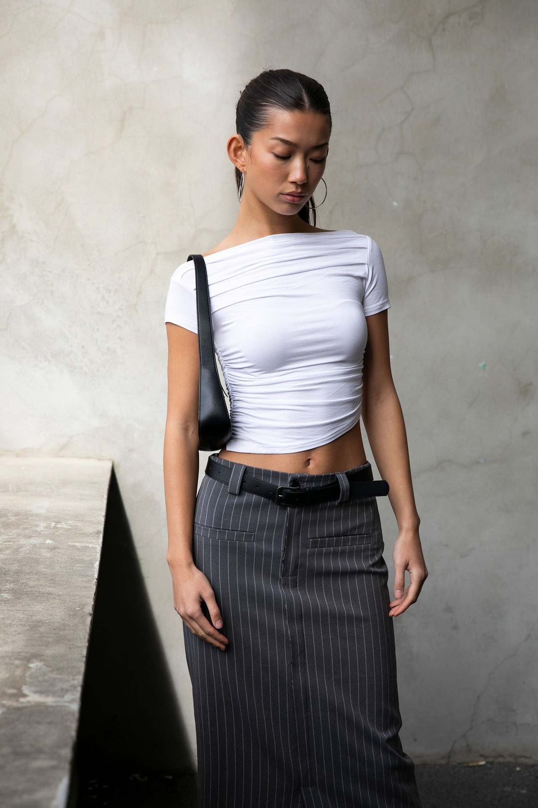 Damen figurbetontes Oberteil mit Off-Shoulder Design und Raffung EB