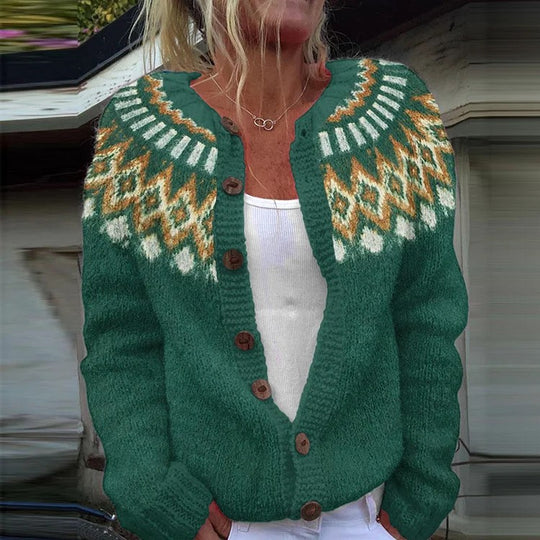 Damen nan gemusterte Strickjacke mit Rundpasse, Holzknöpfen und Eingrifftaschen EB