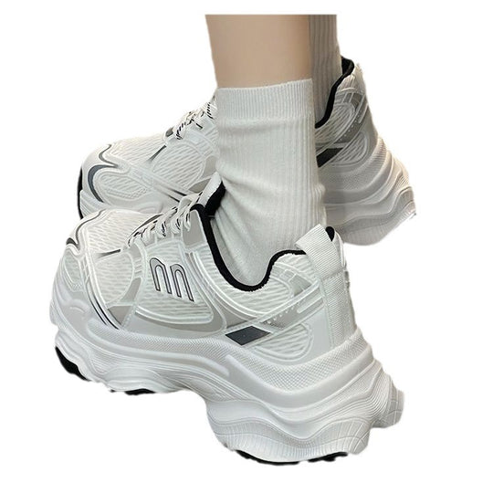 Damen модische Sneaker im futuristischen Design mit verstärkter Sohle EB