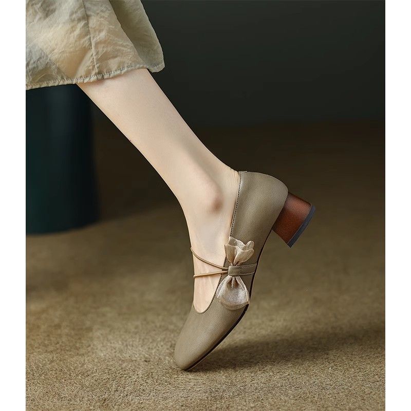 Damen Ballerina mit elegantem Schleifen-Detail und bequemem Blockabsatz EB