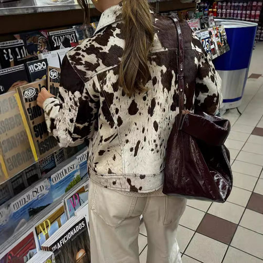 Damen Denim-Jacke im lässigen Cow-Print mit strukturierten Akzenten EB