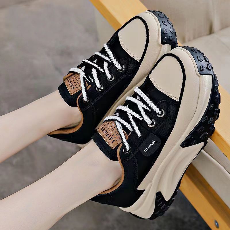 Damen Sportliche Sneaker mit rutschfester Sohle und verstärktem Komfort EB