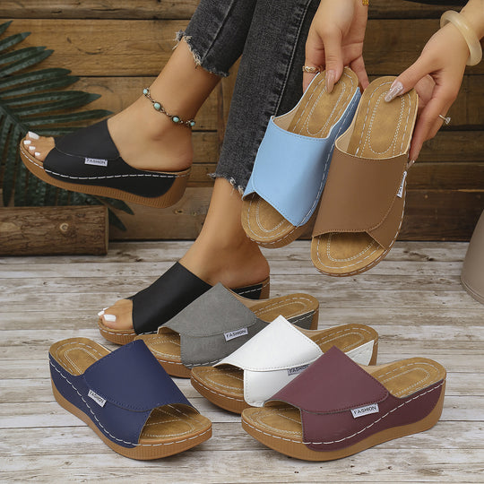 Damen Komfortable Slipper mit modischem Überkreuz-Design EB