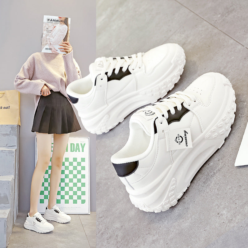 Damen Sportliche Sneakers mit dicker Gummisohle und atmungsaktivem Obermaterial EB
