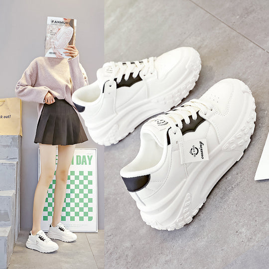 Damen Sportliche Sneakers mit dicker Gummisohle und atmungsaktivem Obermaterial EB