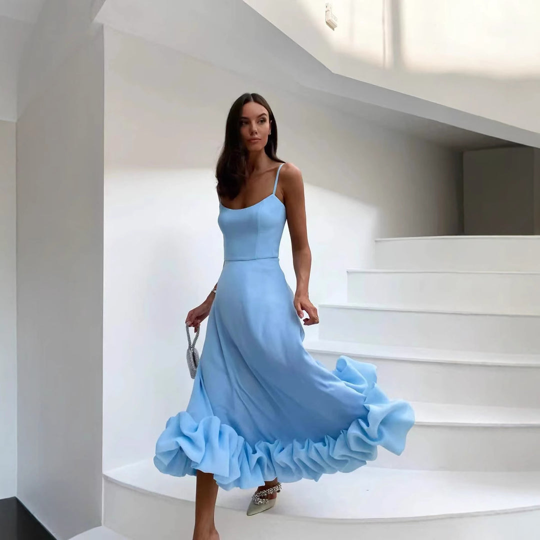 Damen Midi-Kleid mit zarten Spaghetti-Trägern und voluminösem Rüschensaum EB