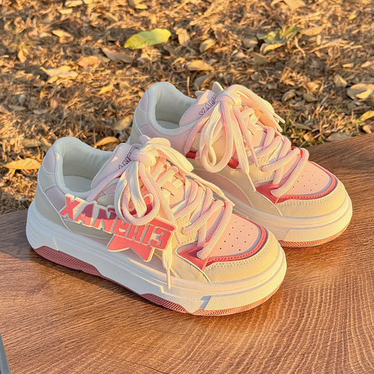Damen Comfort Sneakers mit modischer Silhouette EB