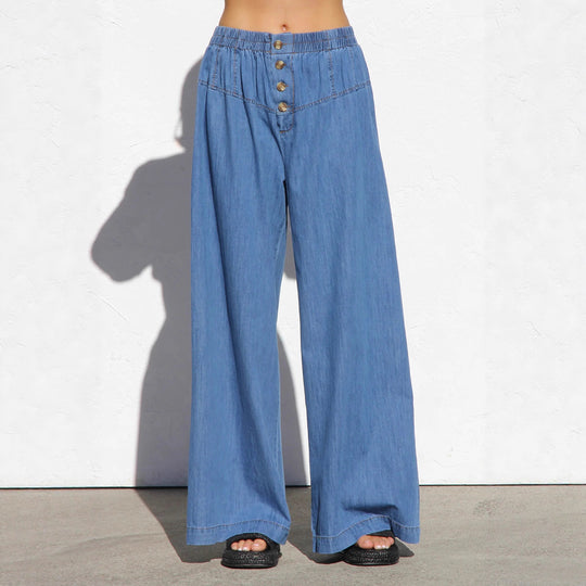 Damen weite Denim-Hotpants mit elastischem Bund und Knopfdetails EB