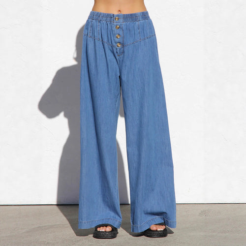 Damen weite Denim-Hotpants mit elastischem Bund und Knopfdetails EB