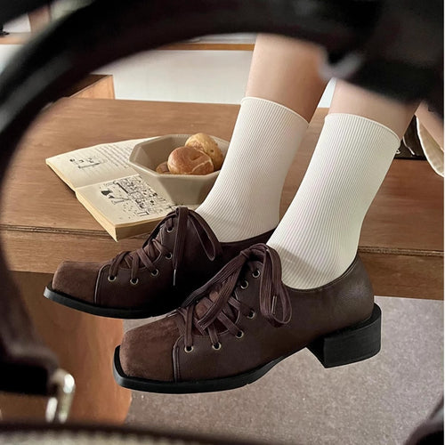 Damen sportliche Schnürschuhe aus Veloursleder mit rutschfester Sohle EB