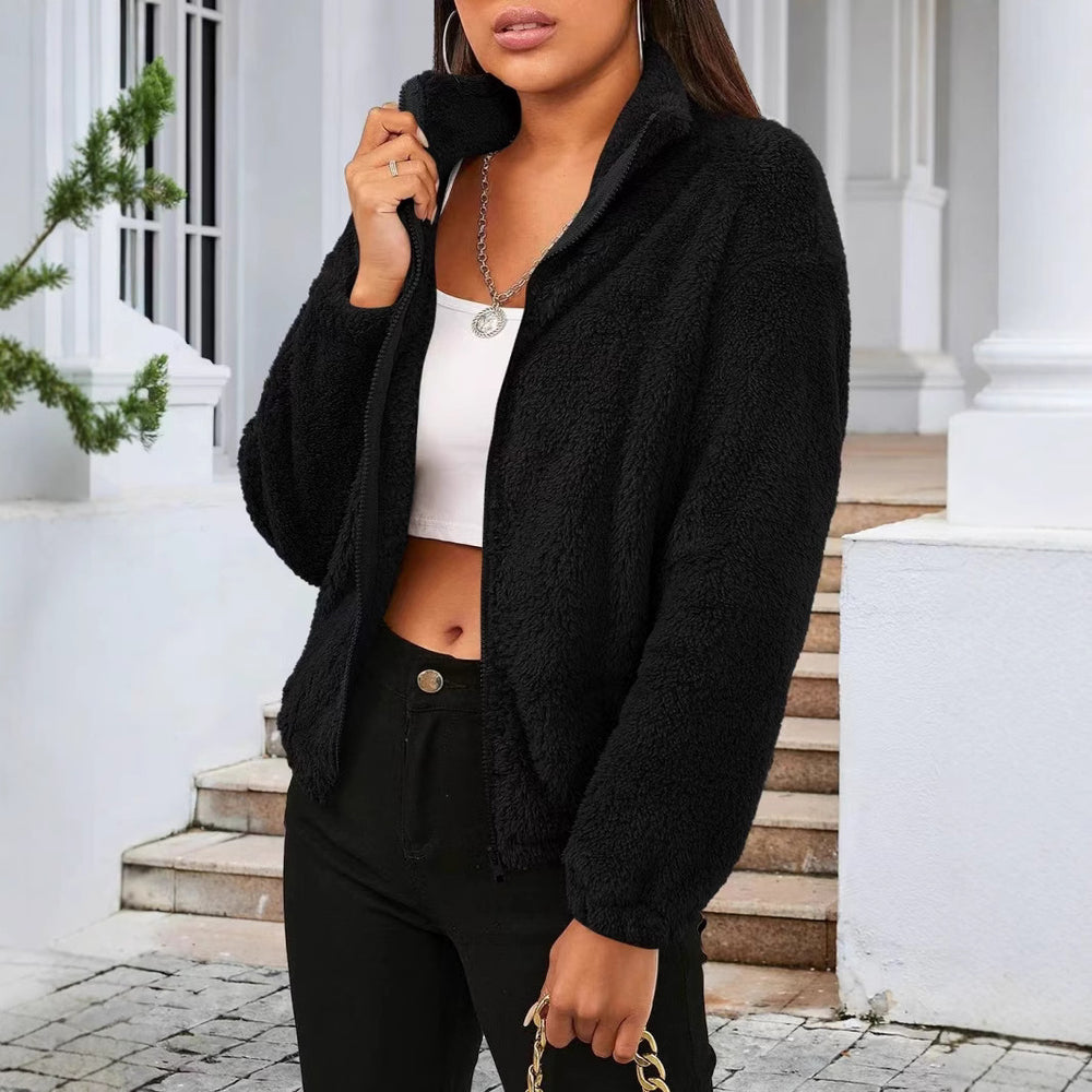 Damen Kuschelige Fleecejacke mit hohem Kragen und seitlichen Taschen EB