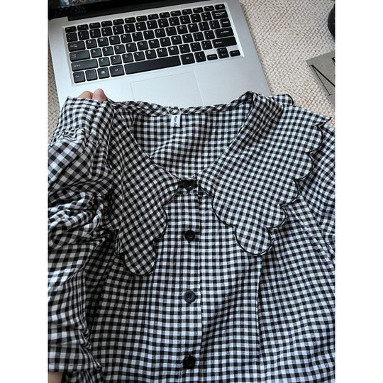 Damen Bluse mit großem Kragen und Rüschendetails EB