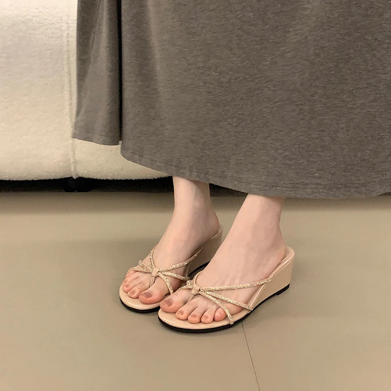 Damen Elegante Wedge-Sandalen mit funkelndem Riemendesign EB
