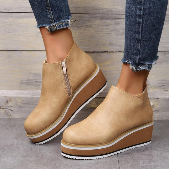 EB | Stiefeletten mit Reißverschluss und Plateau