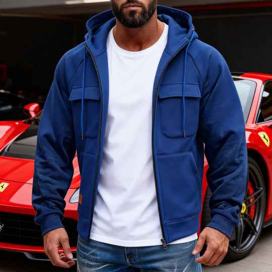 Herren nan Kapuzenjacke mit durchgehendem Reißverschluss, Brustklappen und moderner Slim‑Fit-Silhouette EB