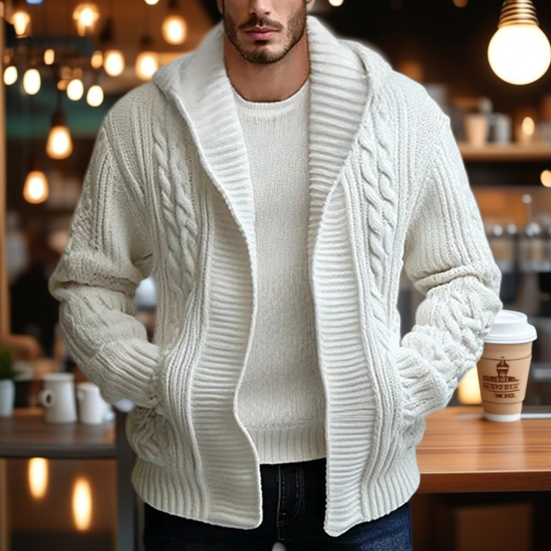 Herren Grobstrickjacke mit weitem Kragen und Kabelmuster EB