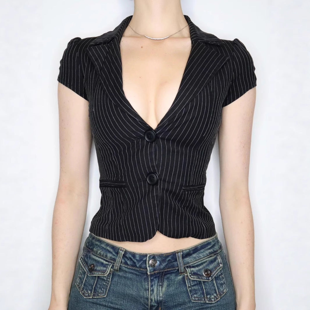 Damen Blazer mit tailliertem Schnitt und modernen Streifen EB
