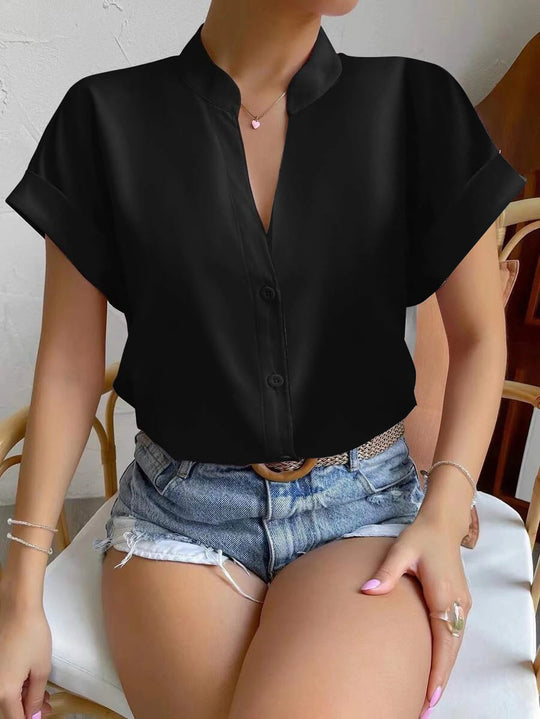 Damen Elegante Kurzarmbluse mit Stehkragen und subtilen Knopfdetails EB