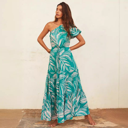 Damen Maxikleid mit asymmetrischem Schnitt und lebhaftem Blattmuster EB