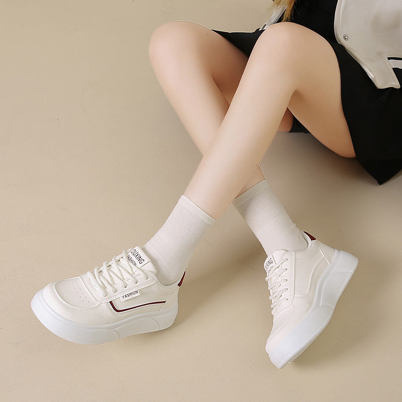 Damen modische Sneakers mit plattformierter Sohle und sportlicher Silhouette EB