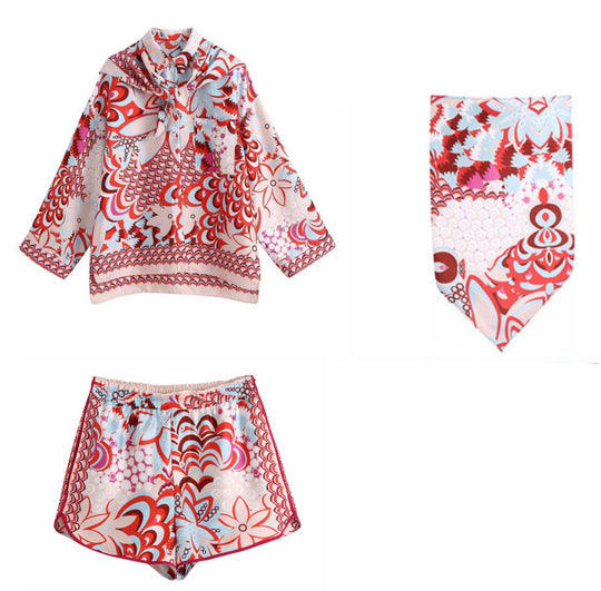 Damen Blusenset mit floralem Muster und Shorts EB