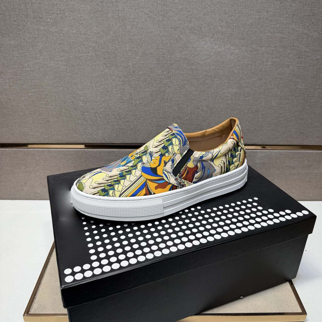 Damen Slip-On Sneakers mit kreativem Grafikdesign EB