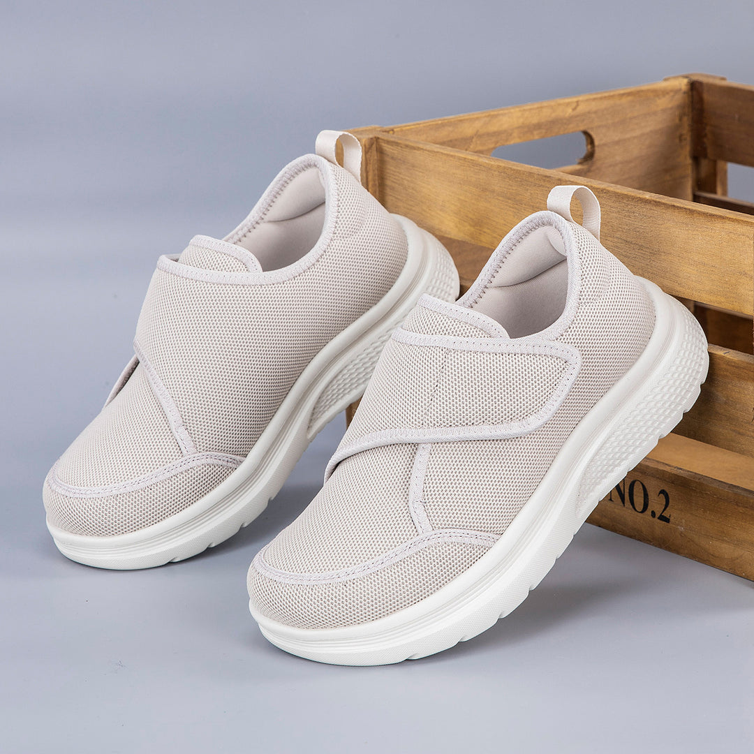 Damen Bequeme Slip-On Sneakers mit atmungsaktivem Mesh-Obermaterial EB