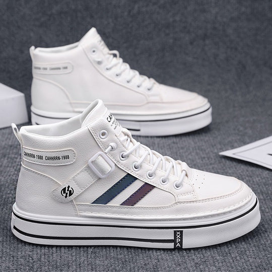 Unisex Mid-Top Street-Sneaker mit verstärkter Cupsohle, dekorativem Gurt und gepolstertem Knöchelkragen EB