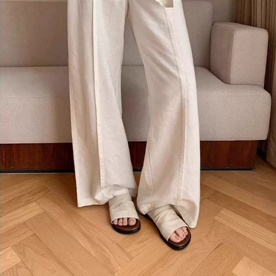 Damen Komfortable Zehentrenner-Sandalen mit breitem Riemendesign und ergonomischem Fußbett EB