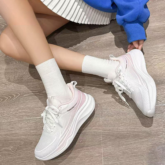 Damen Sportliche Sneakers mit atmungsaktivem Mesh-Obermaterial und ergonomischer Dämpfung EB