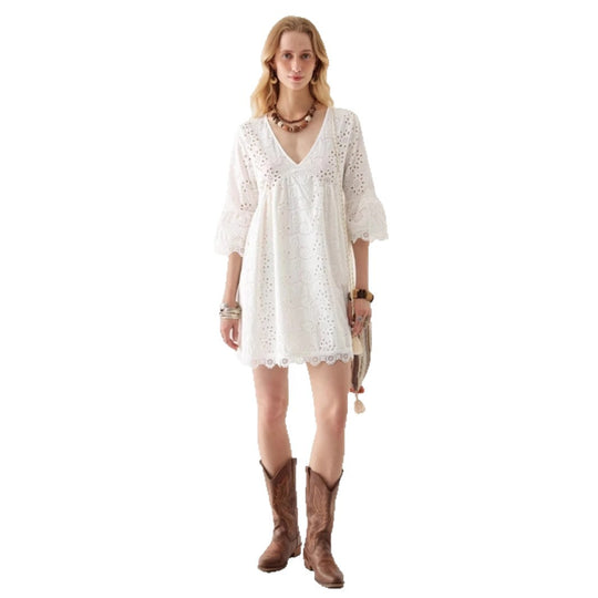 Damen Bluse mit verspieltem Lochmuster und Rüschendetails EB