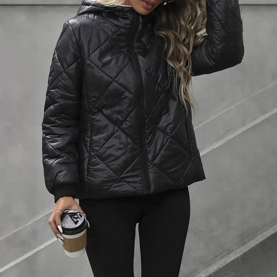Damen Steppjacke mit Teddyfell-Innenfutter und Kapuze EB