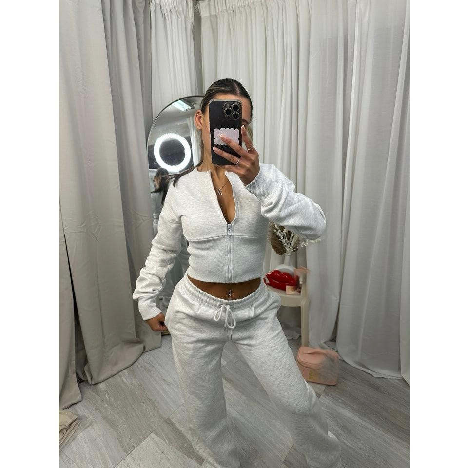Damen nan kurzes Zip-Cropped-Shirt mit formendem Bund und breite Relax-Sweatpants mit Tunnelzug EB