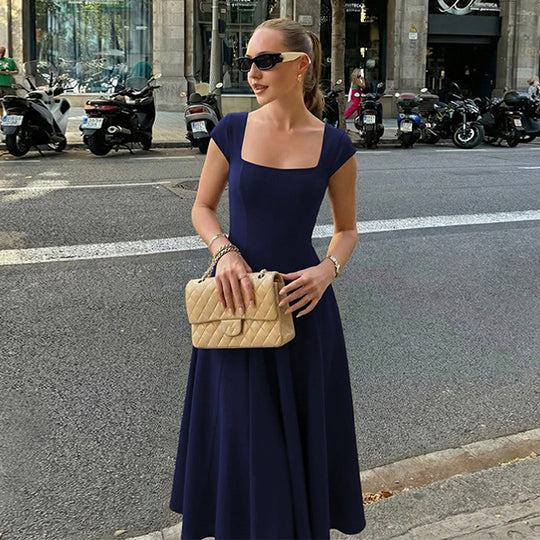 Damen Elegantes Maxikleid mit quadratischem Ausschnitt und fließendem Rock EB