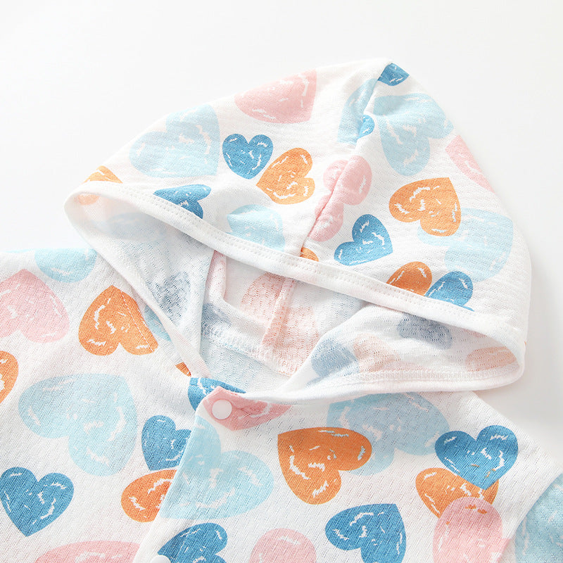 Unisex nan leichte Kapuzenjacke aus Baumwolle für Babys mit ganzflächigem Herzdruck und Druckknopfverschluss EB
